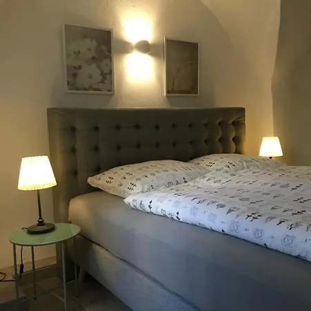 Paulick Apartment